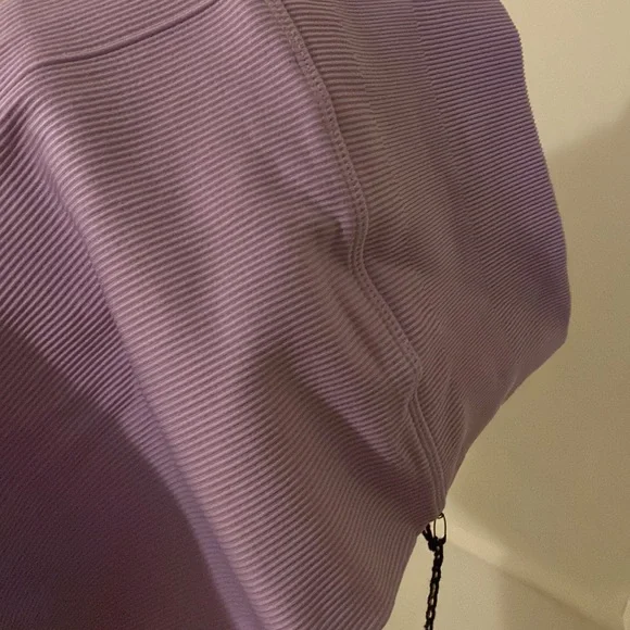 NWT Alo yoga biker short - Picture 5 of 5